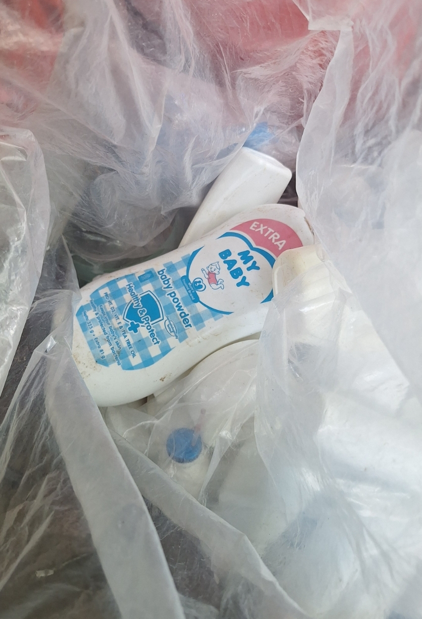 Botol PET putih